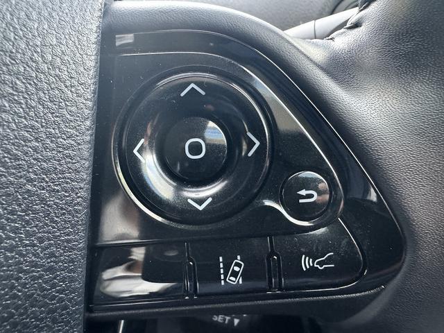 プリウス Ｓ　禁煙車　４ＷＤ　後期型　レーダークルーズコントロール　衝突軽減サポート　レーンアシスト　コーナーセンサー　社外ナビ　バックカメラ　ＥＴＣ　ドライブレコーダー【１００Ｖ電源】ＬＥＤヘッドライト（42枚目）