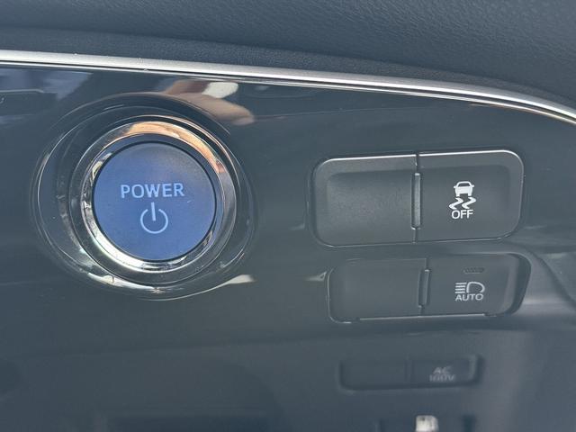 プリウス Ｓ　禁煙車　４ＷＤ　後期型　レーダークルーズコントロール　衝突軽減サポート　レーンアシスト　コーナーセンサー　社外ナビ　バックカメラ　ＥＴＣ　ドライブレコーダー【１００Ｖ電源】ＬＥＤヘッドライト（43枚目）