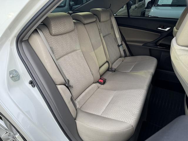 マークＸ ２５０Ｇ　Ｆｏｕｒ　禁煙車　４ＷＤ　ディスプレイオーディオ　ＣＤ＆ＤＶＤ　ＵＳＢ　Ｂｌｕｅｔｏｏｔｈ　ステアリングリモコン　ＥＴＣ　電動シート　フォグライト　純正１６インチアルミ　保証書　取扱説明書　記録簿　スマートキー（22枚目）