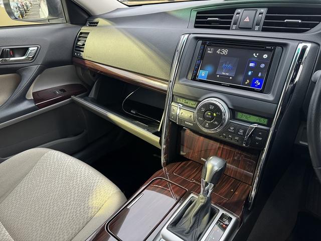 マークＸ ２５０Ｇ　Ｆｏｕｒ　禁煙車　４ＷＤ　ディスプレイオーディオ　ＣＤ＆ＤＶＤ　ＵＳＢ　Ｂｌｕｅｔｏｏｔｈ　ステアリングリモコン　ＥＴＣ　電動シート　フォグライト　純正１６インチアルミ　保証書　取扱説明書　記録簿　スマートキー（28枚目）