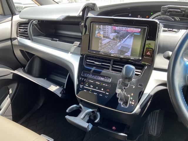 エスティマ アエラス　スマート　禁煙車　４ＷＤ　純正ドライブレコーダー　両側電動スライドドア　レーダークルーズコントロール　レーンアシスト　衝突被害軽減装置　バックカメラ　純正９インチナビ【ＣＤ　ＤＶＤ　フルセグＴＶ　Ｂｌｕｅｔｏｏｔｈ】ヒーター付きレザーシート（22枚目）