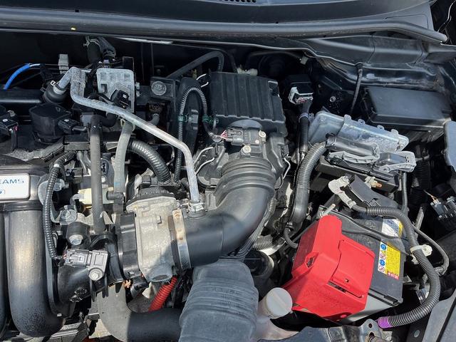 シャトル ハイブリッドＺスタイルエディション　禁煙車　４ＷＤ　ＥＴＣ　寒冷地仕様　純正８インチナビ【ＣＤ　ＤＶＤ　フルセグＴＶ　Ｂｌｕｅｔｏｏｔｈ】バックカメラ　前後ドライブレコーダー　クルーズコントロール　ハーフレザーシート　フロント両席シートヒーター　横滑り防止装置（47枚目）