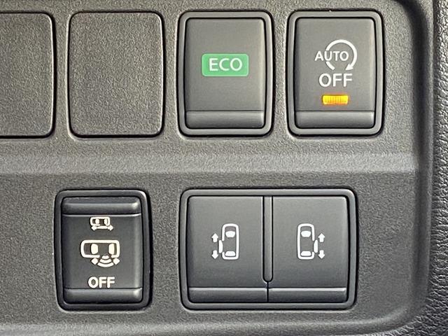 セレナ ハイウェイスター　Ｖセレクション　禁煙車　４ＷＤ　後席モニタ　両側電動スライドドア＆助手席側ハンズフリースライドドア　ドライブレコーダー　純正９インチナビ【ＣＤ　ＤＶＤ　フルセグＴＶ　Ｂｌｕｅｔｏｏｔｈ】　全方位モニター　レーンアシスト　パーキングアシスト（8枚目）