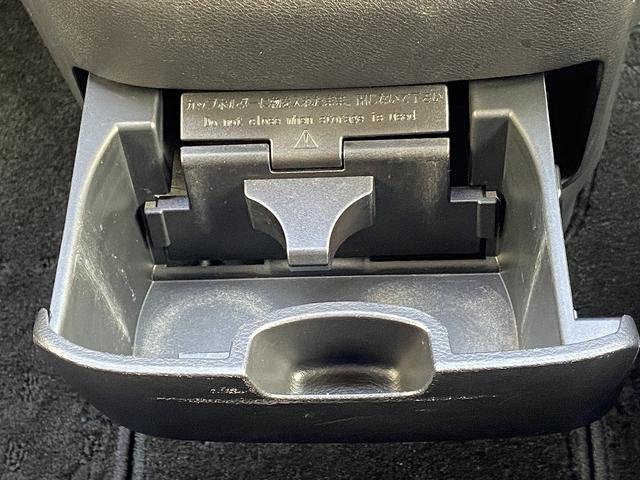 セレナ ハイウェイスター　Ｖセレクション　禁煙車　４ＷＤ　後席モニタ　両側電動スライドドア＆助手席側ハンズフリースライドドア　ドライブレコーダー　純正９インチナビ【ＣＤ　ＤＶＤ　フルセグＴＶ　Ｂｌｕｅｔｏｏｔｈ】　全方位モニター　レーンアシスト　パーキングアシスト（36枚目）