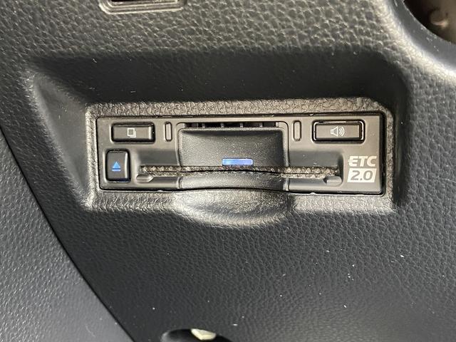 ヴォクシー Ｓ－Ｚ　禁煙車　ワンオーナー　純正１４インチ後席モニター　純正１０．５インチナビ【フルセグＴＶ　ＣＤ　ＤＶＤ　Ｂｌｕｅｔｏｏｔｈ】　レーダークルーズコントロール　コーナーセンサー　バックカメラ　両側パワースライドドア　ドライブレコーダー　レーンアシスト（5枚目）