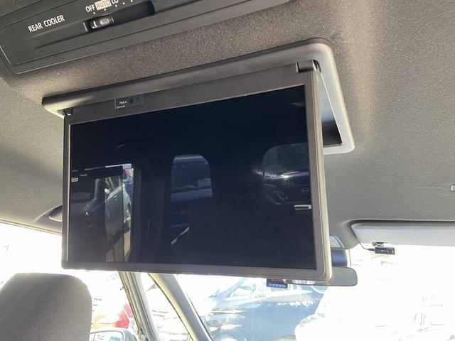 ヴォクシー Ｓ－Ｚ　禁煙車　ワンオーナー　純正１４インチ後席モニター　純正１０．５インチナビ【フルセグＴＶ　ＣＤ　ＤＶＤ　Ｂｌｕｅｔｏｏｔｈ】　レーダークルーズコントロール　コーナーセンサー　バックカメラ　両側パワースライドドア　ドライブレコーダー　レーンアシスト（7枚目）
