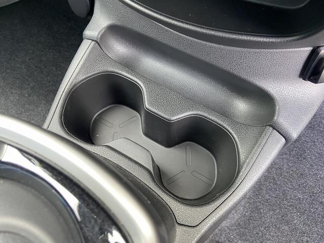 ノート ｅ－パワーオーテック　ＦＯＵＲ　禁煙車　４ＷＤ　ＥＴＣ　衝突被害軽減装置　デジタルインナーミラー　純正７インチナビ【フルセグＴＶ　ＣＤ　ＤＶＤ　ＡＵＸ　Ｂｌｕｅｔｏｏｔｈ】　全方位モニター　レーンアシスト　コーナーセンサー　純正ドライブレコーダー（39枚目）
