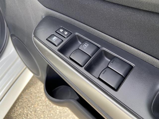 ノート ｅ－パワーオーテック　ＦＯＵＲ　禁煙車　４ＷＤ　ＥＴＣ　衝突被害軽減装置　デジタルインナーミラー　純正７インチナビ【フルセグＴＶ　ＣＤ　ＤＶＤ　ＡＵＸ　Ｂｌｕｅｔｏｏｔｈ】　全方位モニター　レーンアシスト　コーナーセンサー　純正ドライブレコーダー（45枚目）