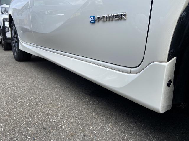 ノート ｅ－パワーオーテック　ＦＯＵＲ　禁煙車　４ＷＤ　ＥＴＣ　衝突被害軽減装置　デジタルインナーミラー　純正７インチナビ【フルセグＴＶ　ＣＤ　ＤＶＤ　ＡＵＸ　Ｂｌｕｅｔｏｏｔｈ】　全方位モニター　レーンアシスト　コーナーセンサー　純正ドライブレコーダー（57枚目）