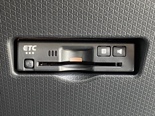タント ファンクロスターボ　届け出済み未使用車　４ＷＤ　ＥＴＣ　両側電動スライドドア　シートヒーター　新品ナビ取り付け【７インチ　ＣＤ　ＤＶＤ　フルセグＴＶ　Ｂｌｕｅｔｏｏｔｈ】　全方位モニター　レーンアシスト　コーナーセンサー　レーダークルーズコントロール（6枚目）
