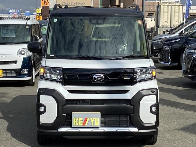 タント ファンクロスターボ　届け出済み未使用車　４ＷＤ　ＥＴＣ　両側電動スライドドア　シートヒーター　新品ナビ取り付け【７インチ　ＣＤ　ＤＶＤ　フルセグＴＶ　Ｂｌｕｅｔｏｏｔｈ】　全方位モニター　レーンアシスト　コーナーセンサー　レーダークルーズコントロール（9枚目）