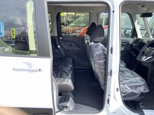 タント ファンクロスターボ　届け出済み未使用車　４ＷＤ　ＥＴＣ　両側電動スライドドア　シートヒーター　新品ナビ取り付け【７インチ　ＣＤ　ＤＶＤ　フルセグＴＶ　Ｂｌｕｅｔｏｏｔｈ】　全方位モニター　レーンアシスト　コーナーセンサー　レーダークルーズコントロール（17枚目）