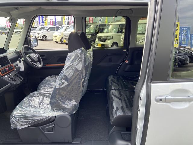 タント ファンクロスターボ　届け出済み未使用車　４ＷＤ　ＥＴＣ　両側電動スライドドア　シートヒーター　新品ナビ取り付け【７インチ　ＣＤ　ＤＶＤ　フルセグＴＶ　Ｂｌｕｅｔｏｏｔｈ】　全方位モニター　レーンアシスト　コーナーセンサー　レーダークルーズコントロール（23枚目）