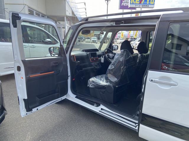 タント ファンクロスターボ　届け出済み未使用車　４ＷＤ　ＥＴＣ　両側電動スライドドア　シートヒーター　新品ナビ取り付け【７インチ　ＣＤ　ＤＶＤ　フルセグＴＶ　Ｂｌｕｅｔｏｏｔｈ】　全方位モニター　レーンアシスト　コーナーセンサー　レーダークルーズコントロール（24枚目）