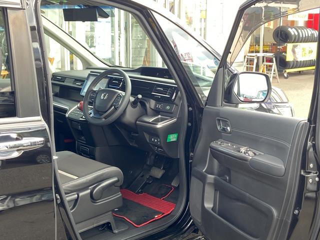 ステップワゴンスパーダ スパーダハイブリッド　Ｇ・ＥＸ　ホンダセンシング　禁煙車　衝突被害軽減装置　レーンアシスト　レーダークルーズコントロール　両側電動スライドドア　後席モニター　全方位モニター　純正９インチナビ【ＣＤ　ＤＶＤ　フルセグＴＶ　Ｂｌｕｅｔｏｏｔｈ】　ＥＴＣ（15枚目）