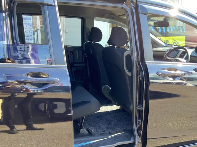 フリードスパイク Ｇ　エアロ　禁煙車　オートライト　ＨＩＤヘッドライト　ＥＴＣ　両側スライドドア　パイオニア製社外７インチナビ【ＣＤ　ＤＶＤ　ＴＶ　Ｂｌｕｅｔｏｏｔｈ】　純正１５インチアルミホイール　キーレスエントリー（17枚目）