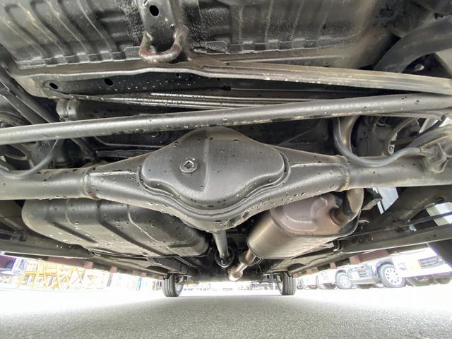 ソリオ バンディット 禁煙車 4WD 両側電動スライドドア ETC エンジンスターター シートヒーター 社外ナビ【CD DVD TV USB AUX】 バックカメラ ステアリングリモコン 純正15インチアルミホイール HIDヘッドライト&フォグランプ&オートライト(6枚目)