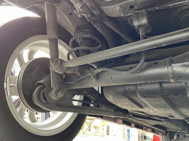 ソリオ バンディット 禁煙車 4WD 両側電動スライドドア ETC エンジンスターター シートヒーター 社外ナビ【CD DVD TV USB AUX】 バックカメラ ステアリングリモコン 純正15インチアルミホイール HIDヘッドライト&フォグランプ&オートライト(20枚目)