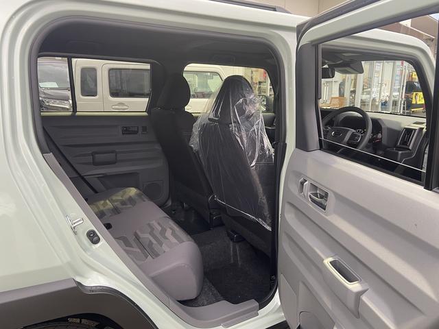 タフト Ｇターボ　ダーククロムベンチャー　届け出済み未使用車　４ＷＤ　新品ナビ取付　アラウンドビューモニター　スカイルーフ　ターボ　シートヒーター　衝突被害軽減装置　レーンアシスト　コーナーセンサー　レーダークルーズコントロール　オートハイビーム＆ＬＥＤヘッドライト（17枚目）