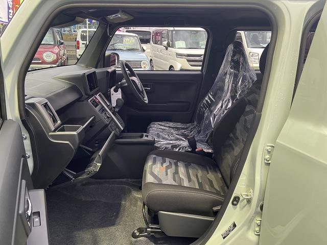 タフト Ｇターボ　ダーククロムベンチャー　届け出済み未使用車　４ＷＤ　新品ナビ取付　アラウンドビューモニター　スカイルーフ　ターボ　シートヒーター　衝突被害軽減装置　レーンアシスト　コーナーセンサー　レーダークルーズコントロール　オートハイビーム＆ＬＥＤヘッドライト（23枚目）