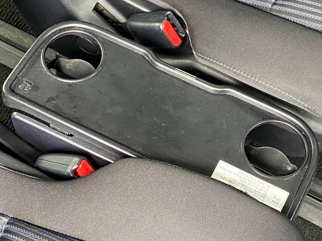 ヴォクシー ZS 煌 禁煙車 エンジンスターター 両側電動スライドドア フリップダウンモニター 社外ナビ【CD DVD フルセグTV Bluetooth ミュージックサーバー】 バックカメラ ドライブレコーダー ビルトインETC アイドリングストップ 横滑り防止装置(54枚目)