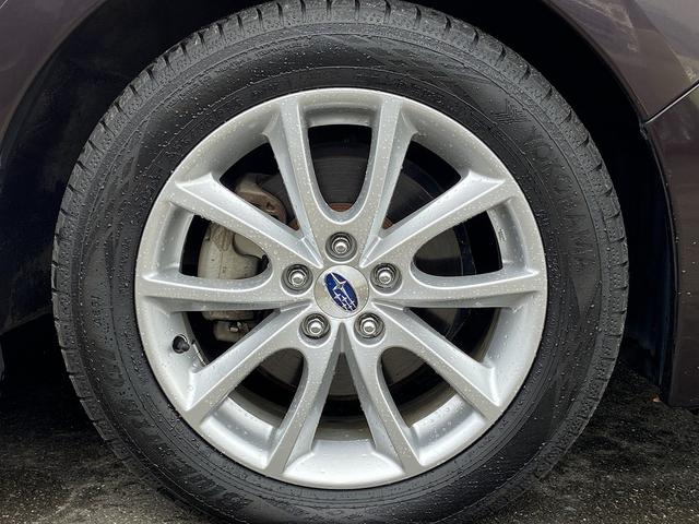インプレッサG4 2.0iアイサイト 禁煙車 4WD 衝突被害軽減装置 ETC レーンアシスト レーダークルーズコントロール 社外ナビ【フルセグTV CD DVD Bluetooth】 バックカメラ シートヒーター付き電動ブラックレザーシート ヘッドライトウォッシャー 横滑り防止(20枚目)