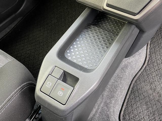 タフト G クロムベンチャー 禁煙 4WD バックカメラ ETC シートヒーター 7インチナビ【CD DVD フルセグTV Bluetooth】 サンルーフ コーナーセンサー レーンアシスト オートライト&オートハイビーム 横滑り防止装置 ステアリングリモコン(40枚目)