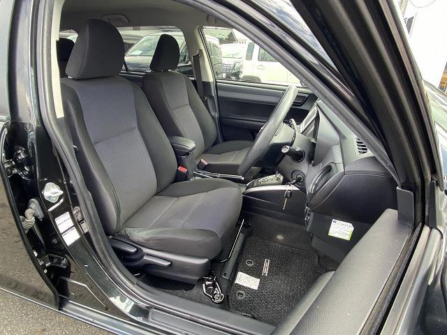 カローラフィールダー 1.5X 禁煙車 4WD ETC スペアキー有 純正7インチナビ【CD TV Bluetooth AUX】 8エアバック キーレスエントリー 社外15インチアルミホイール 横滑り防止装置 ヘッドライトレベライザー 記録簿 保証書 取扱説明書(17枚目)