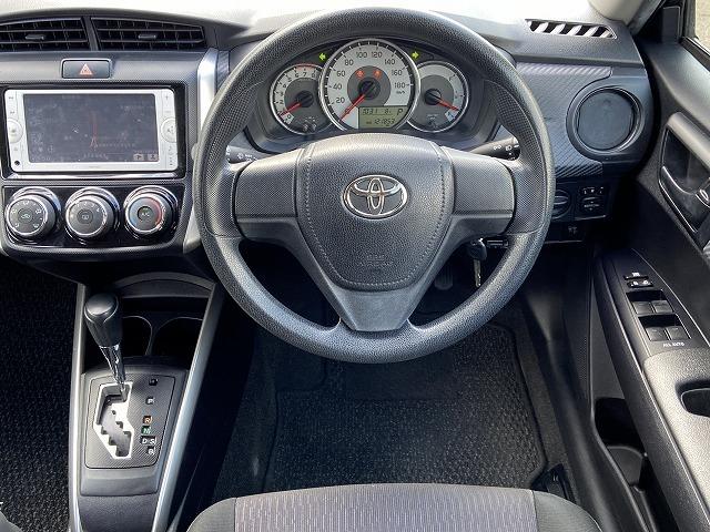 カローラフィールダー 1.5X 禁煙車 4WD ETC スペアキー有 純正7インチナビ【CD TV Bluetooth AUX】 8エアバック キーレスエントリー 社外15インチアルミホイール 横滑り防止装置 ヘッドライトレベライザー 記録簿 保証書 取扱説明書(28枚目)