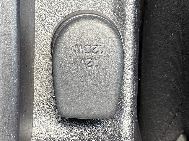 カローラフィールダー 1.5X 禁煙車 4WD ETC スペアキー有 純正7インチナビ【CD TV Bluetooth AUX】 8エアバック キーレスエントリー 社外15インチアルミホイール 横滑り防止装置 ヘッドライトレベライザー 記録簿 保証書 取扱説明書(33枚目)