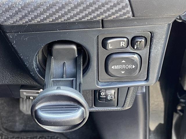 カローラフィールダー 1.5X 禁煙車 4WD ETC スペアキー有 純正7インチナビ【CD TV Bluetooth AUX】 8エアバック キーレスエントリー 社外15インチアルミホイール 横滑り防止装置 ヘッドライトレベライザー 記録簿 保証書 取扱説明書(38枚目)