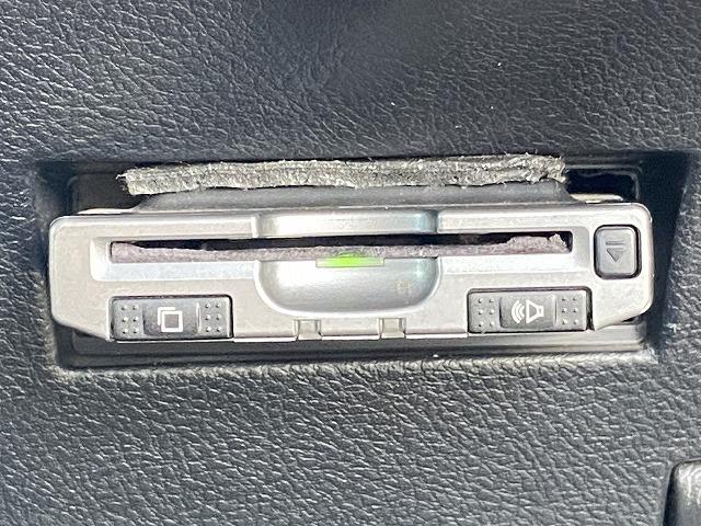 カローラフィールダー 1.5X 禁煙車 4WD ETC スペアキー有 純正7インチナビ【CD TV Bluetooth AUX】 8エアバック キーレスエントリー 社外15インチアルミホイール 横滑り防止装置 ヘッドライトレベライザー 記録簿 保証書 取扱説明書(42枚目)