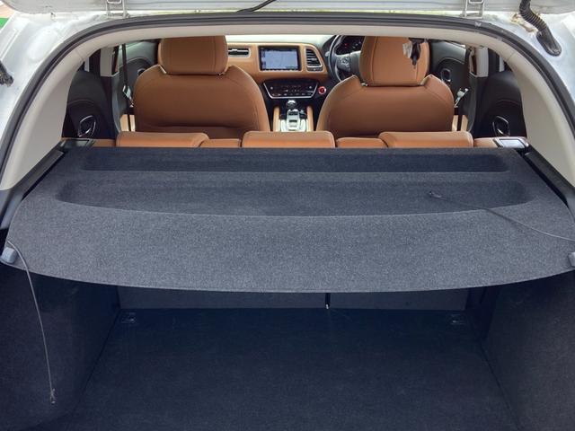 弊社ではインターネットでの遠方販売に自信があります。店頭でのご納車であれば、お車を持込まずに名義変更等のお手続きが出来ますので、ご近所の販売会社で購入する場合と変わらぬ諸経費にてご購入可能です♪