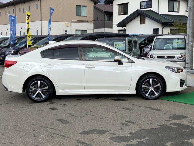 インプレッサＧ４ １．６ｉ－Ｌ　アイサイト　Ｓスタイル　４ＷＤ　禁煙車　ＥＴＣ　衝突被害軽減装置　レーンアシスト　レーダークルーズコントロール　コーナーセンサー　バックカメラ　サイドカメラ　ブラインドスポットモニター　純正ナビ【ＣＤ　ＤＶＤ　フルセグＴＶ　Ｂｌｕｅｔｏｏｔｈ】（11枚目）