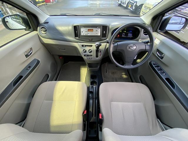 ミライース Ｘｆ　【禁煙車】　　【４ＷＤ】　ＣＤオーディオ＆ＡＵＸ　キーレスエントリー　ヘッドライトレベライザー　電動格納ミラー　エアバック　ＡＢＳ　アイドリングストップ（5枚目）
