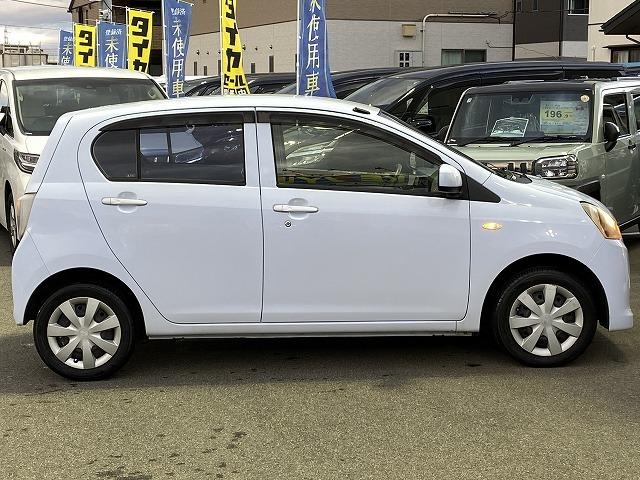 ミライース Ｘｆ　【禁煙車】　　【４ＷＤ】　ＣＤオーディオ＆ＡＵＸ　キーレスエントリー　ヘッドライトレベライザー　電動格納ミラー　エアバック　ＡＢＳ　アイドリングストップ（8枚目）