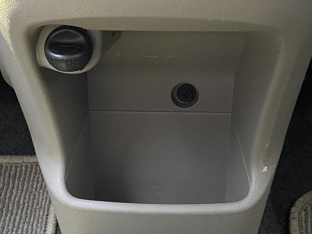 ミライース Ｘｆ　【禁煙車】　　【４ＷＤ】　ＣＤオーディオ＆ＡＵＸ　キーレスエントリー　ヘッドライトレベライザー　電動格納ミラー　エアバック　ＡＢＳ　アイドリングストップ（27枚目）