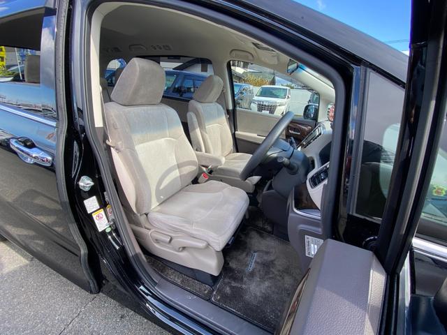 オデッセイ G 禁煙車 4WD 両側電動スライドドア ビルトインETC 衝突被害軽減装置 クルーズコントロール 純正ナビ【CD DVD Bluetooth】 LEDヘッドライト&オートライト&フォグランプ バックカメラ 横滑り防止装置 ステアリングリモコン スマートキー(14枚目)