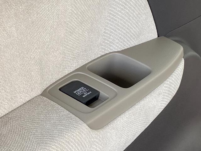 オデッセイ G 禁煙車 4WD 両側電動スライドドア ビルトインETC 衝突被害軽減装置 クルーズコントロール 純正ナビ【CD DVD Bluetooth】 LEDヘッドライト&オートライト&フォグランプ バックカメラ 横滑り防止装置 ステアリングリモコン スマートキー(25枚目)