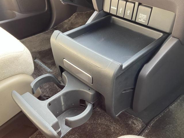 オデッセイ G 禁煙車 4WD 両側電動スライドドア ビルトインETC 衝突被害軽減装置 クルーズコントロール 純正ナビ【CD DVD Bluetooth】 LEDヘッドライト&オートライト&フォグランプ バックカメラ 横滑り防止装置 ステアリングリモコン スマートキー(35枚目)