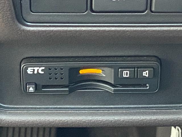 オデッセイ G 禁煙車 4WD 両側電動スライドドア ビルトインETC 衝突被害軽減装置 クルーズコントロール 純正ナビ【CD DVD Bluetooth】 LEDヘッドライト&オートライト&フォグランプ バックカメラ 横滑り防止装置 ステアリングリモコン スマートキー(43枚目)