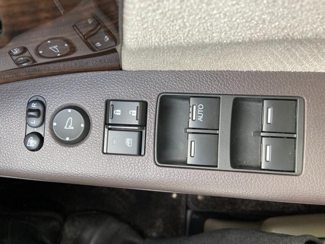 オデッセイ G 禁煙車 4WD 両側電動スライドドア ビルトインETC 衝突被害軽減装置 クルーズコントロール 純正ナビ【CD DVD Bluetooth】 LEDヘッドライト&オートライト&フォグランプ バックカメラ 横滑り防止装置 ステアリングリモコン スマートキー(45枚目)