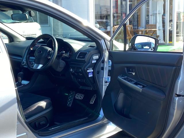 WRX S4 2.0GT-Sアイサイト 禁煙車 4WD パドルシフト 衝突被害軽減装置 レーンアシスト レーダークルーズコントロール 電動ハーフレザーシート 7インチナビ【DVD フルセグTV Bluetooth】 ドライブレコーダー ビルトインETC 横滑り防止装置(15枚目)
