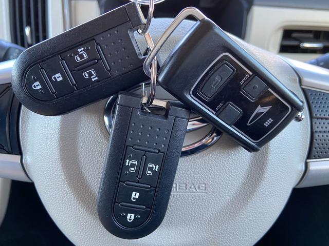 専門業者によるルームクリーニング実施☆室内の細かい所からエンジンルームまでキレイになった状態でお渡しいたします♪