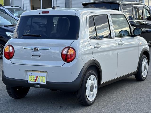 アルトラパンLC L 届け出済み未使用車 レーンアシスト コーナーセンサー バックアイカメラ付きディスプレイオーディオ【USB Bluetooth】 ハーフレザーシート&シートヒーター 衝突被害軽減装置 横滑り防止装置 ステアリングリモコン アイドリングストップ 保証書(12枚目)