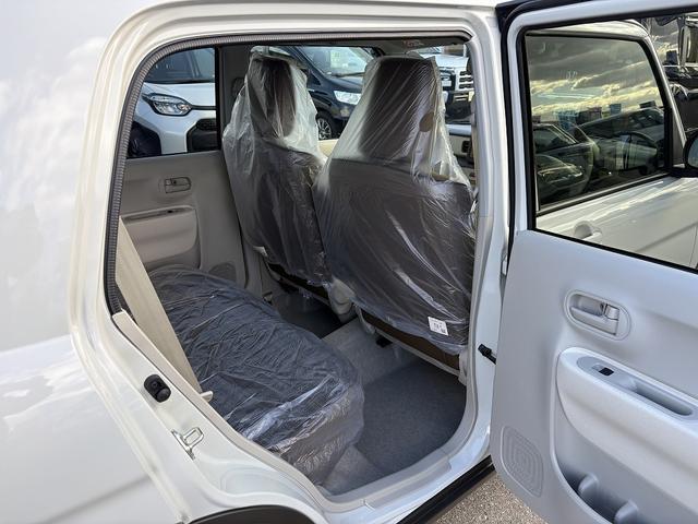 アルトラパンLC L 届け出済み未使用車 レーンアシスト コーナーセンサー バックアイカメラ付きディスプレイオーディオ【USB Bluetooth】 ハーフレザーシート&シートヒーター 衝突被害軽減装置 横滑り防止装置 ステアリングリモコン アイドリングストップ 保証書(20枚目)