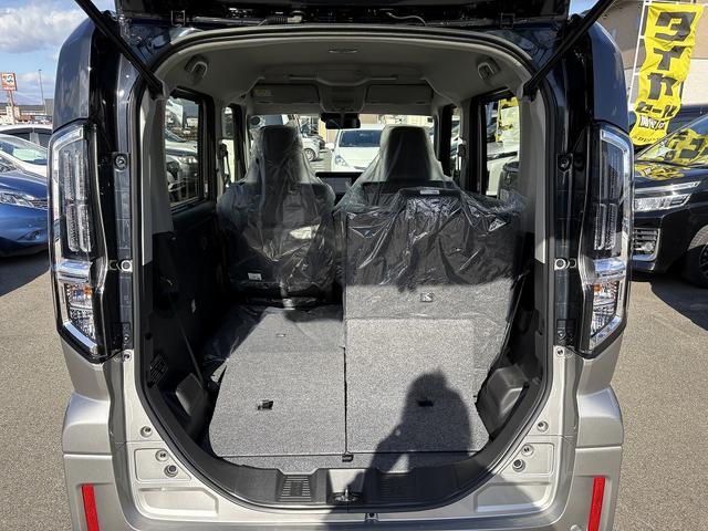 スペーシアカスタム ハイブリッドXSターボ 届け出済み未使用車 コーナーセンサー 全方位カメラ付き9インチディスプレイオーディオ【フルセグTV Bluetooth】 ハーフレザーシート&シートヒーター レーンアシスト レーダークルーズコントロール ステアリングヒーター 保証書(27枚目)