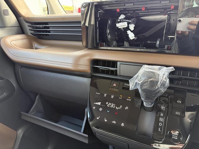 ルークス ハイウェイスター Gターボプロパイロットエディション 【届け出済み未使用車】全方位モニター ステアリングヒーター&シートヒーター 両側電動スライドドア レーダークルーズコントロール レーンアシスト コーナーセンサー ステアリングリモコン スペアキー(31枚目)