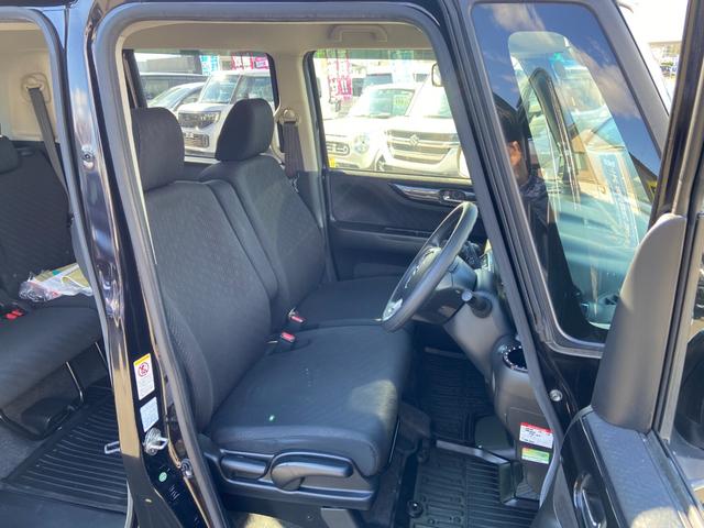N-BOXカスタム G SSパッケージ 禁煙車 4WD 両側電動スライドドア 衝突被害軽減装置 シートヒーター パナソニック社製ナビ【CD DVD フルセグTV ブルーレイ視聴 Bluetooth ミュージックサーバー】 バックカメラ ステアリングリモコン オートライト(17枚目)