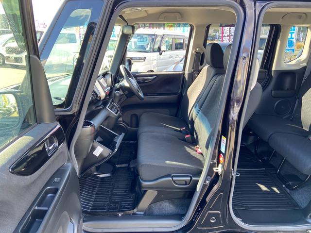 N-BOXカスタム G SSパッケージ 禁煙車 4WD 両側電動スライドドア 衝突被害軽減装置 シートヒーター パナソニック社製ナビ【CD DVD フルセグTV ブルーレイ視聴 Bluetooth ミュージックサーバー】 バックカメラ ステアリングリモコン オートライト(23枚目)